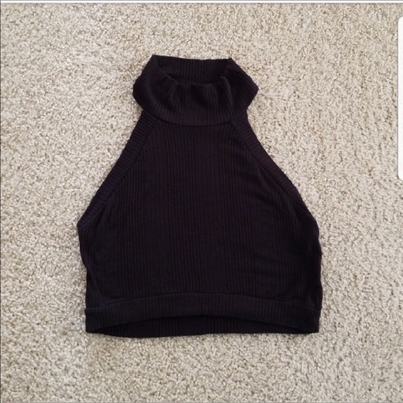 Crop Top - Picture 2 of 2